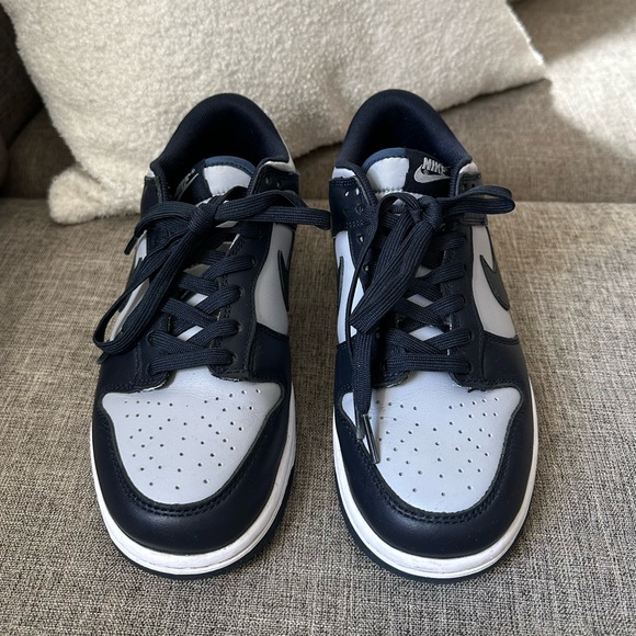 Nike Dunk Low Georgetown - Picture 4 of 9